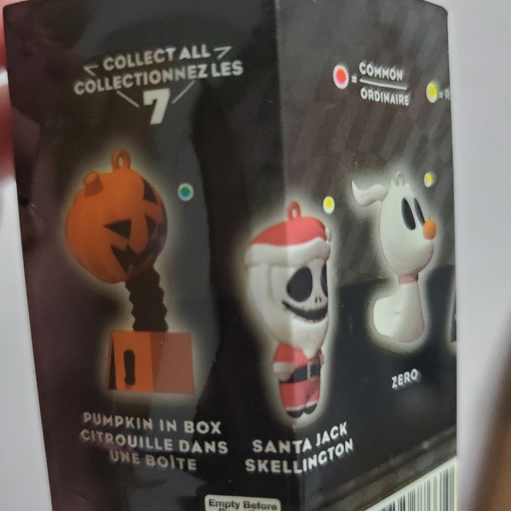 Disney The Nightmare Before Christmas Mystery Ornaments and Figural Bag Clip - Picture 3 of 7